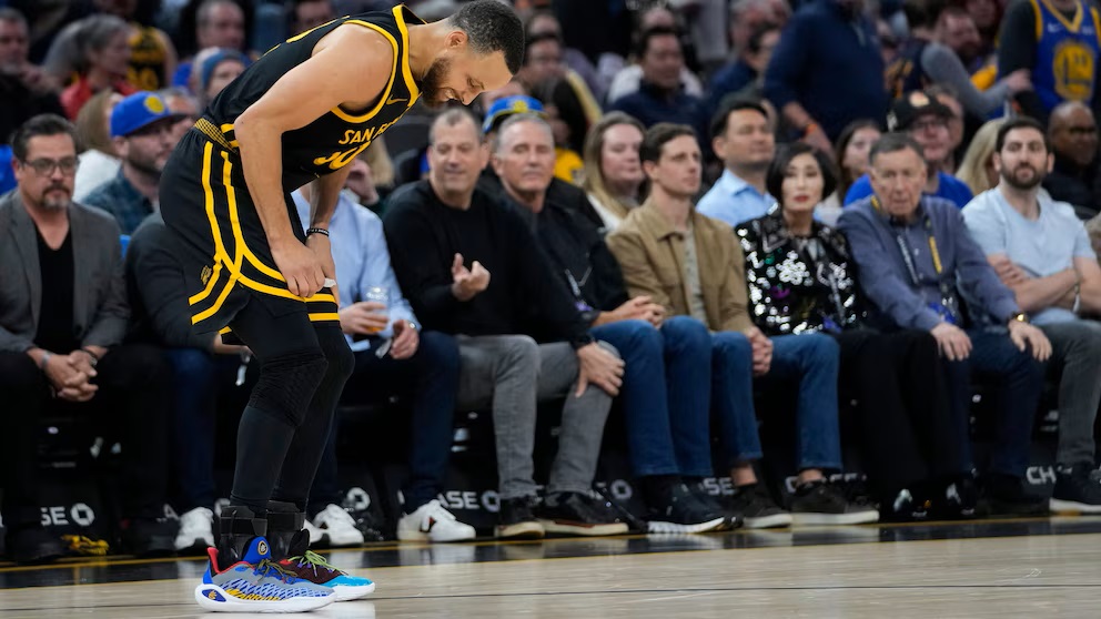 Steph Curry ankle cleared to resume on court activity