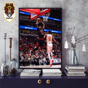 Javonte Green Dunk Over Devonte Murray In Bull Versus Hawks Match NBA Play In Tournament 2024 Home Decor Poster Canvas